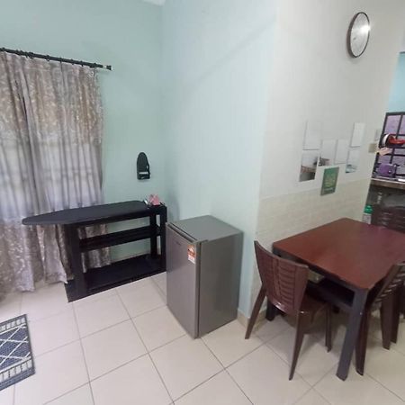 Homestay Sri Ladang Kuala Terengganu Ngoại thất bức ảnh