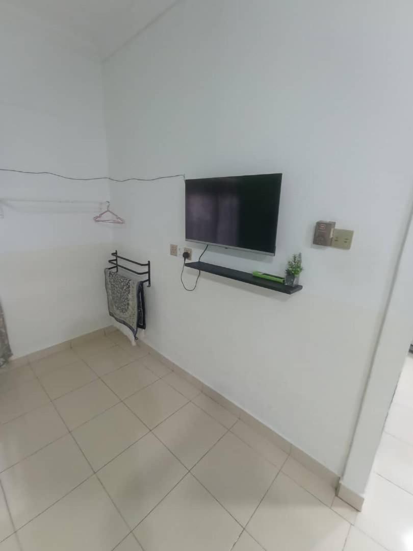 Homestay Sri Ladang Kuala Terengganu Ngoại thất bức ảnh